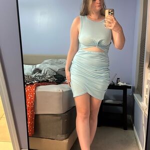 Light blue, large, Amazon body con dress